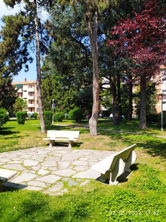 Casa Laghetto Policlinico Villa San Donato Milanese Exteriör bild